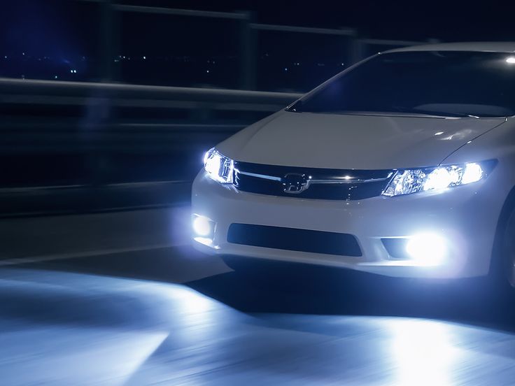 Imagen de apoyo: Se prohíben los focos o luces que: