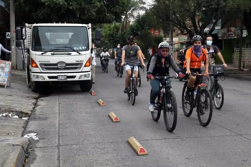 Imagen de apoyo: ¿Puedes detener tu vehículo en una ciclovía?